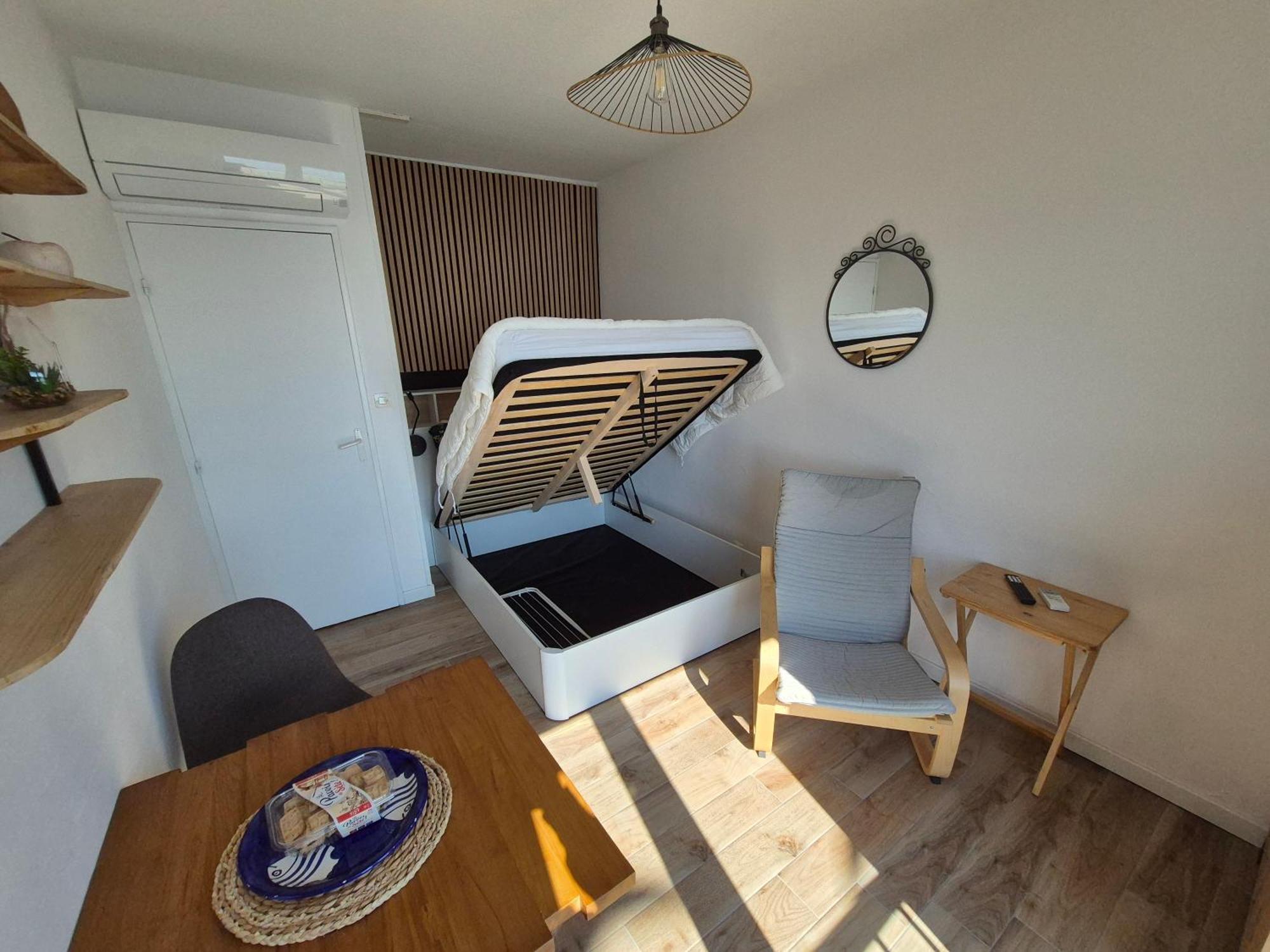 19m2 Classe 1, Vue Sur Etang De Thau, 200m Des Cures, 2eme Etage Sans Ascenseur * Balaruc-les-Bains